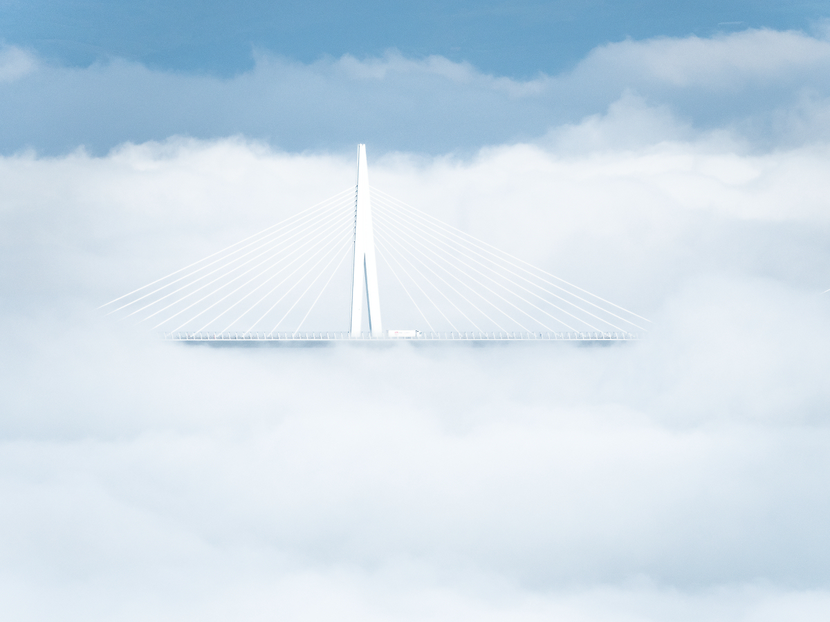 Wolkenlandschaft mit Brücke