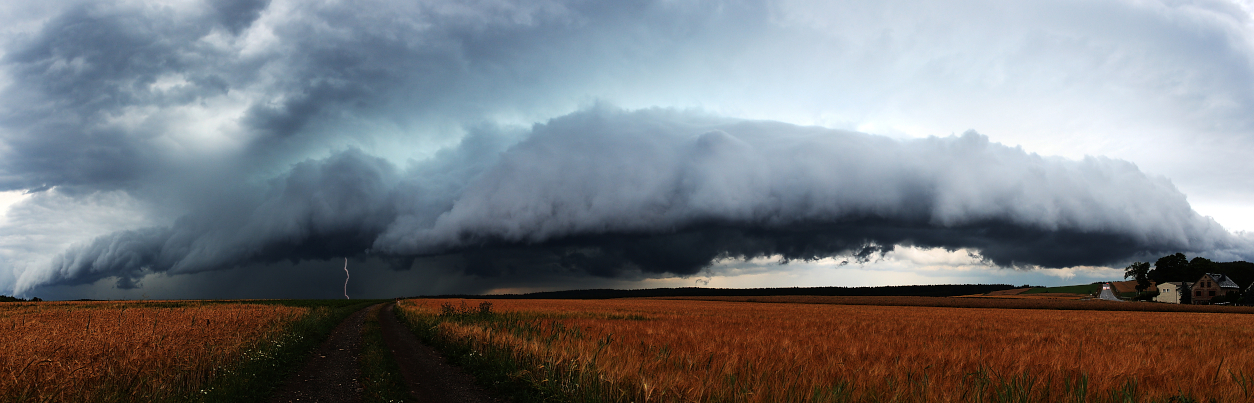 Shelf Cloud